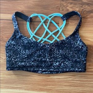 Lululemon Sports Bra 💜